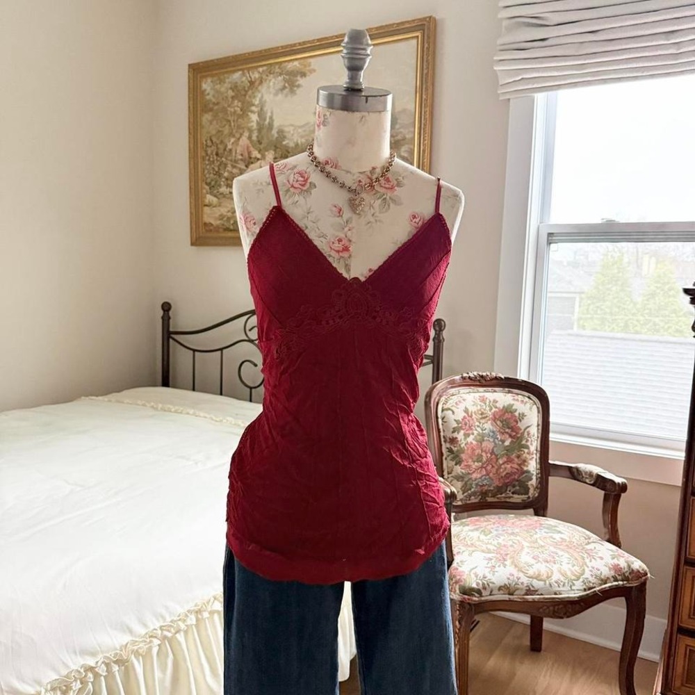 no boundaries‎ red lace cami tagged a size large